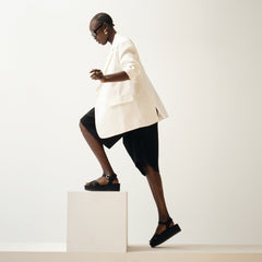 The Criss–Cross Lightweight Wedge Sandal - Black