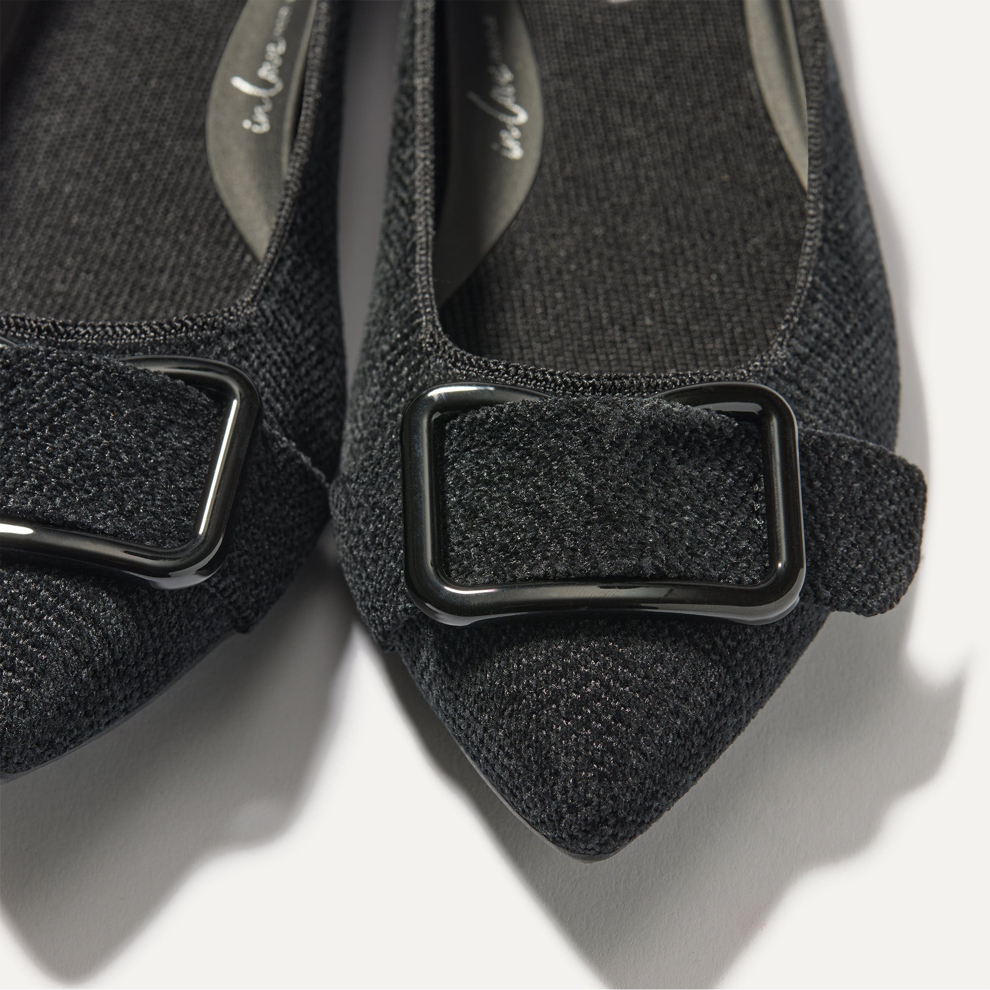 The ReVelvet™ Emblem Point II - ReVelvet™ Black